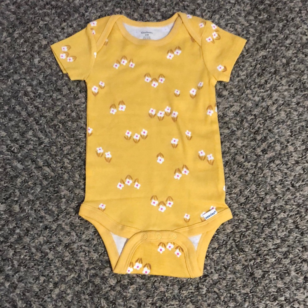 Colorful Baby Clothing Set - Picture 2 of 8